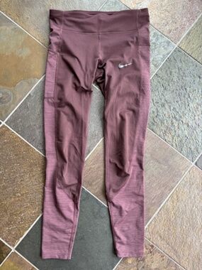 Nike Womens Dri Fit Thermal Athletic Running Leggings Smokey Mauve Small